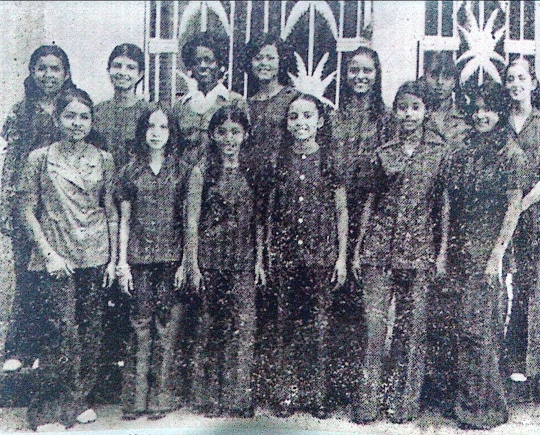 Primeras niñas estudiantes