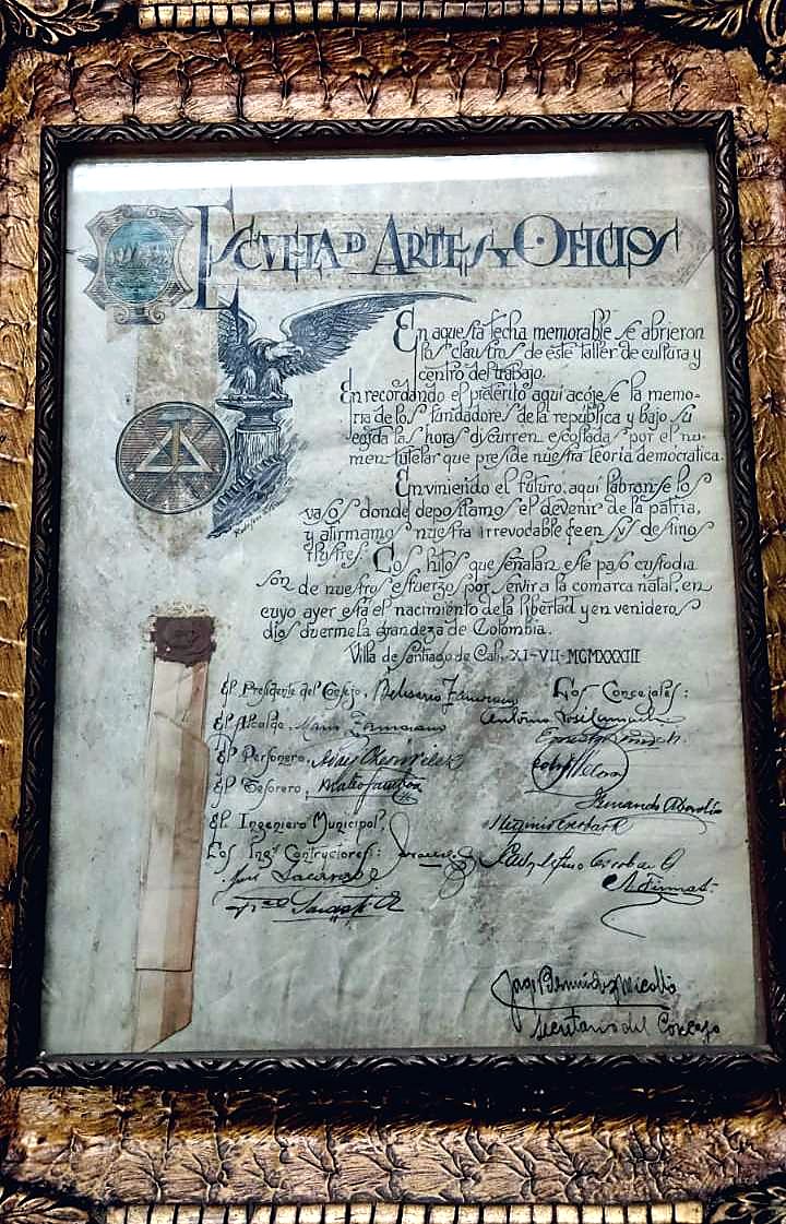 Acta de apertura de la Escuela de Artes y Oficios